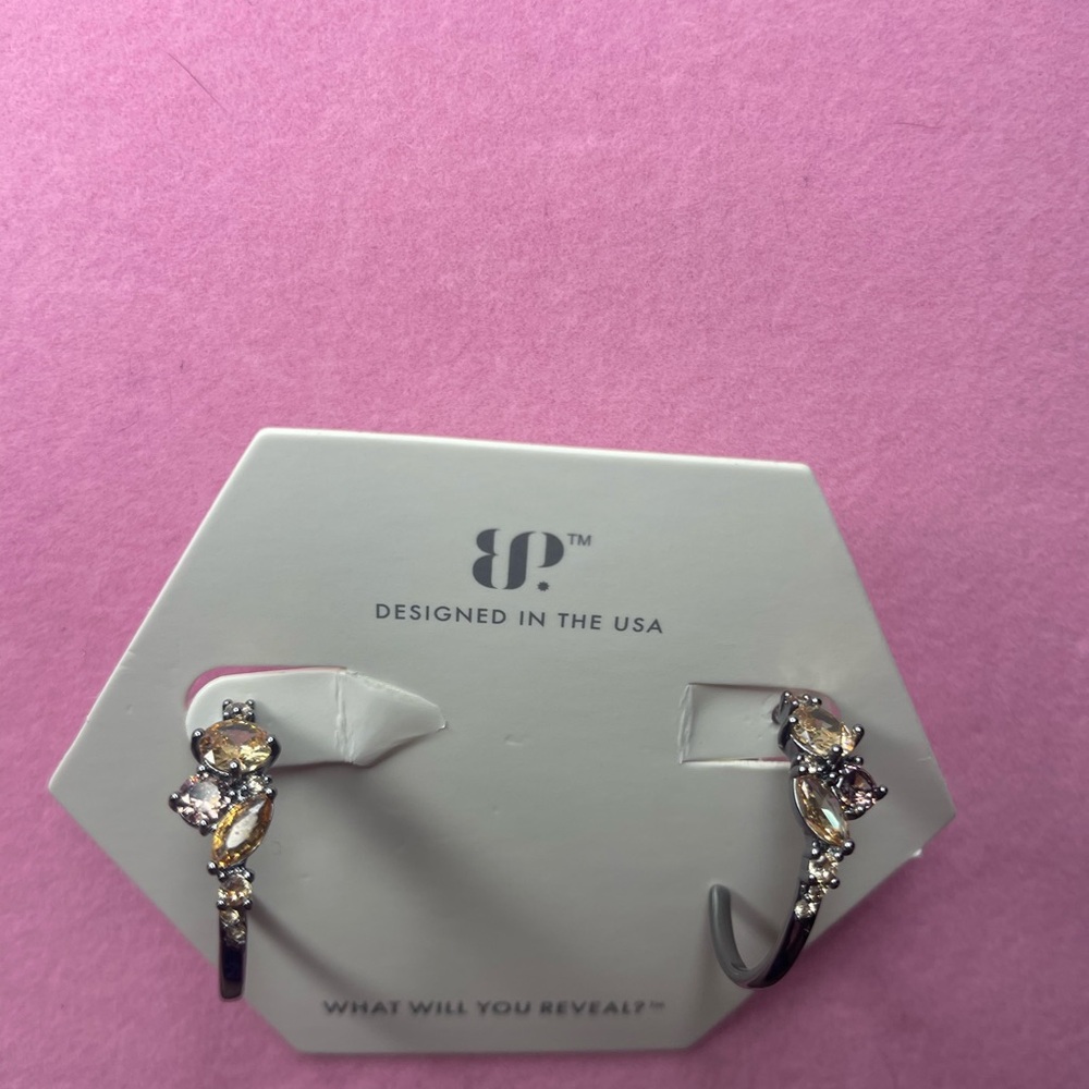 Earring bundle - Picture 7 of 16
